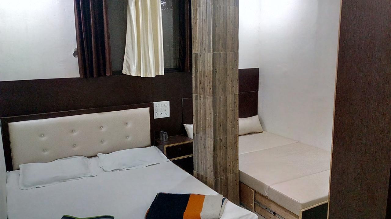 Hotel Neelam Lodge Bhilai Экстерьер фото